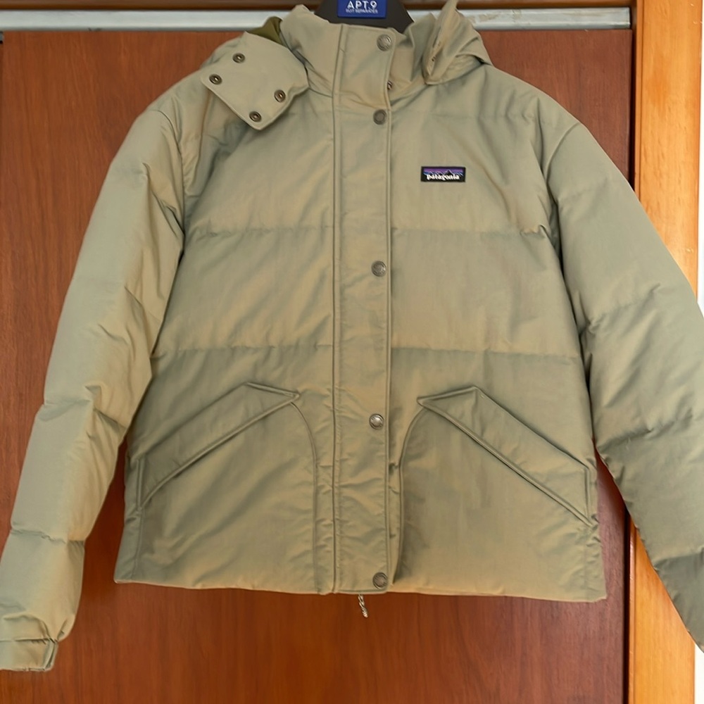 Patagonia Women's Downdrift Jacket, Sage Green